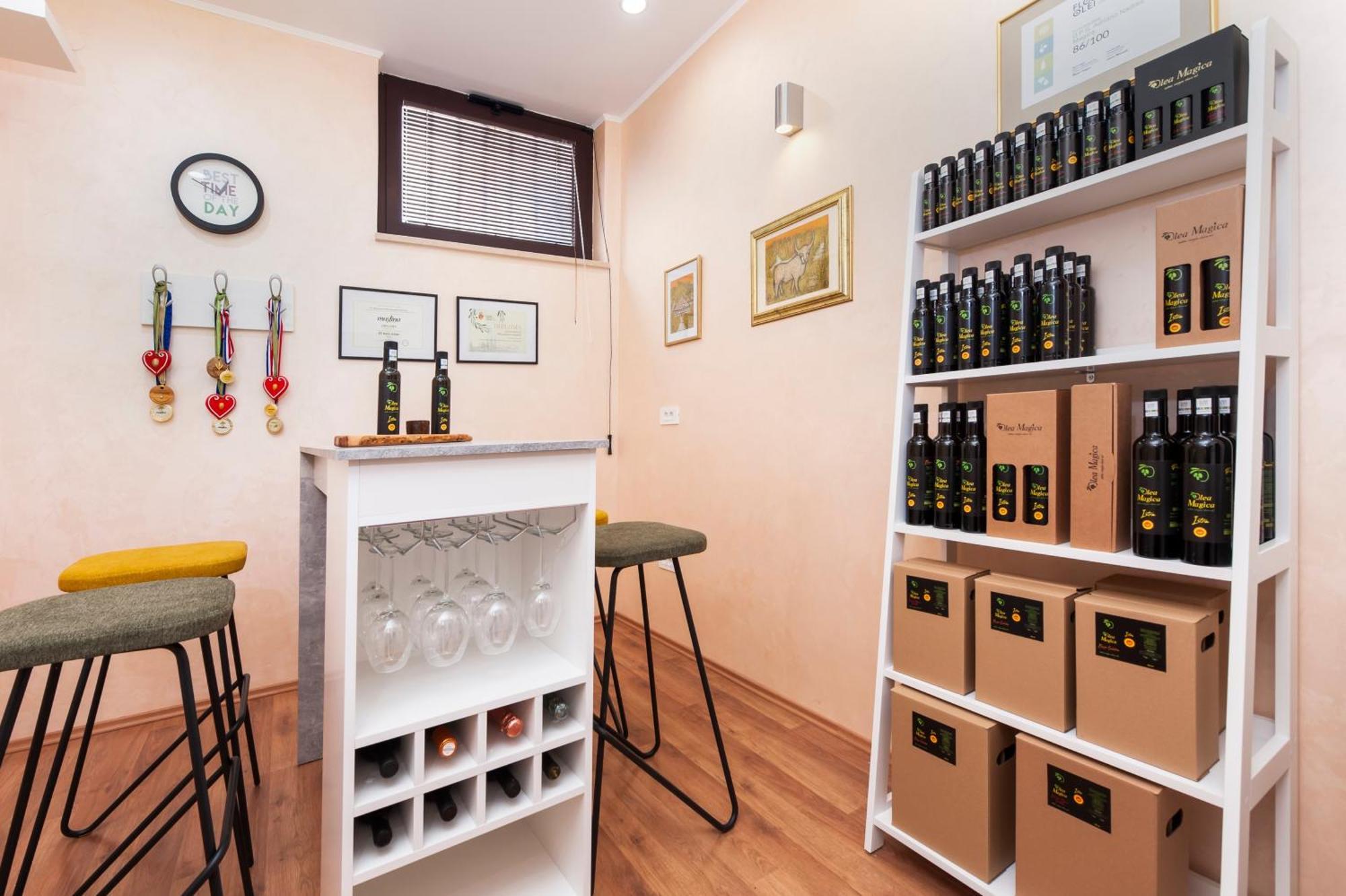 Olea Magica Apartments Ровинь Экстерьер фото