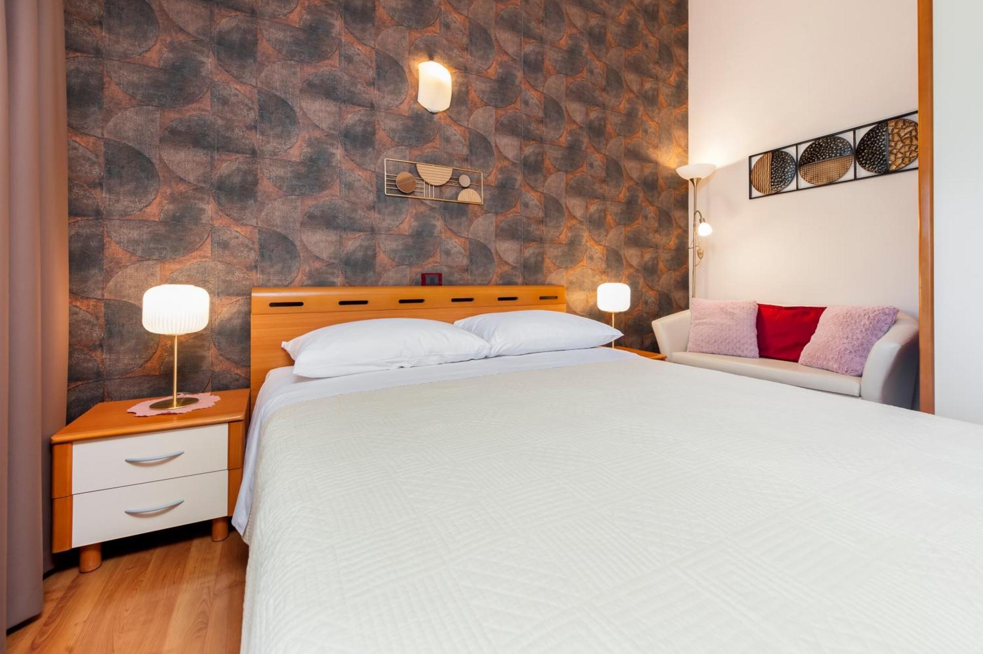 Olea Magica Apartments Ровинь Экстерьер фото
