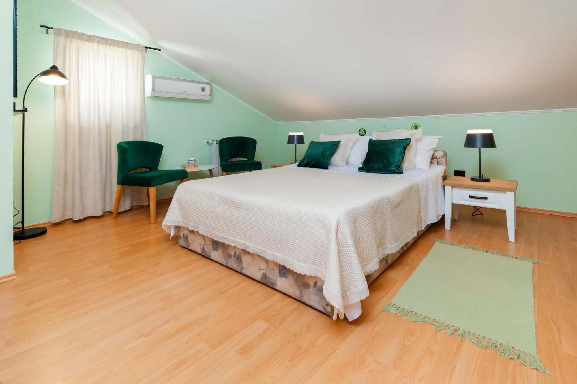 Olea Magica Apartments Ровинь Экстерьер фото