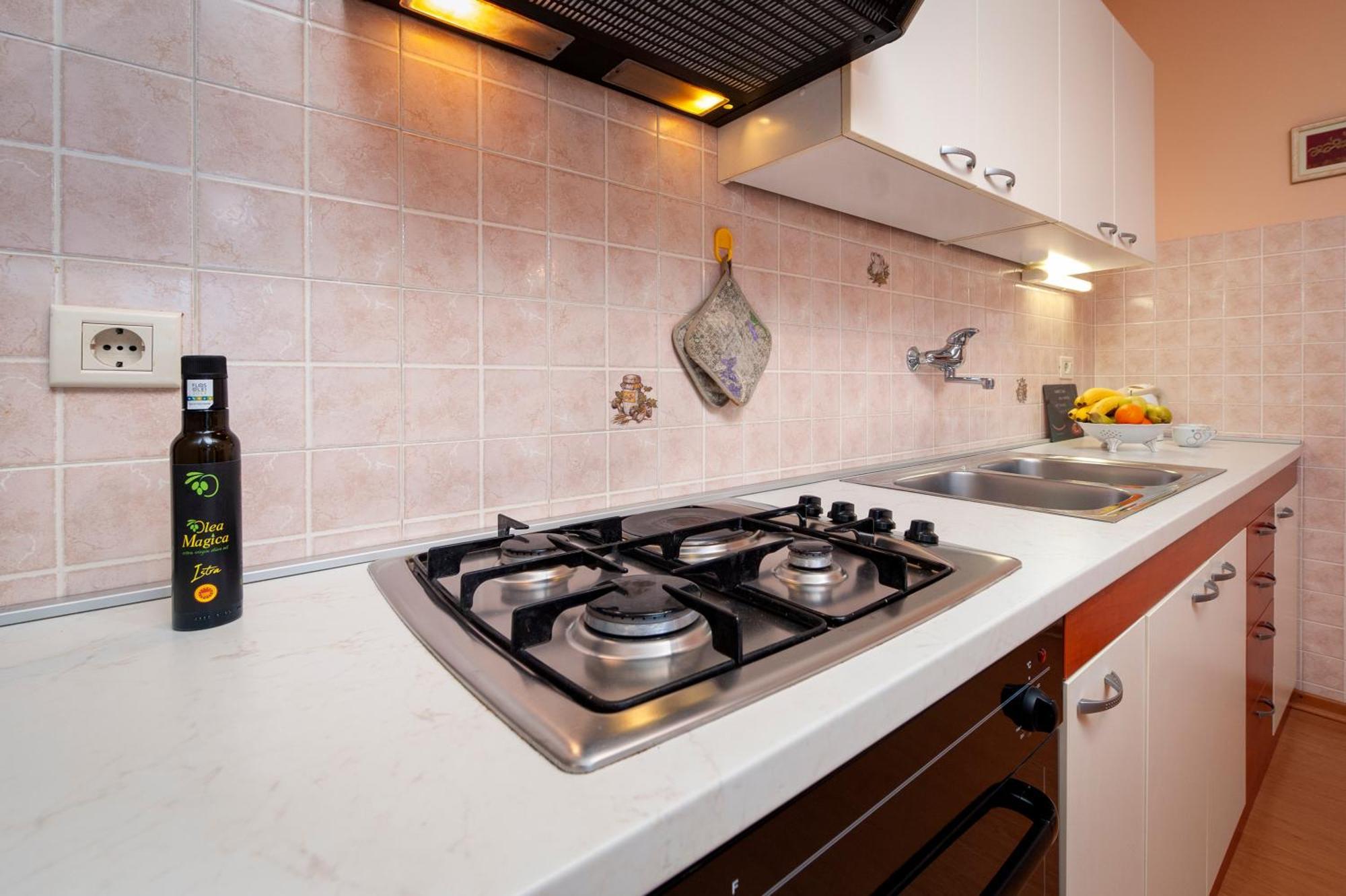 Olea Magica Apartments Ровинь Экстерьер фото