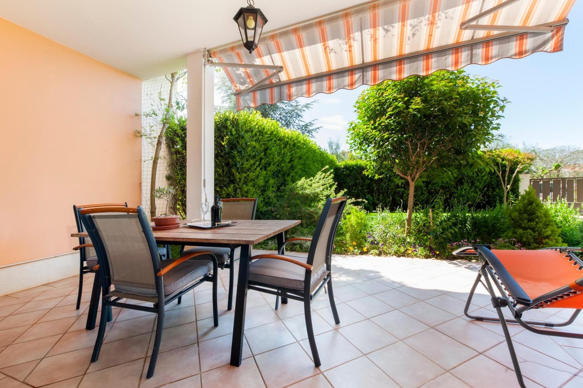 Olea Magica Apartments Ровинь Экстерьер фото