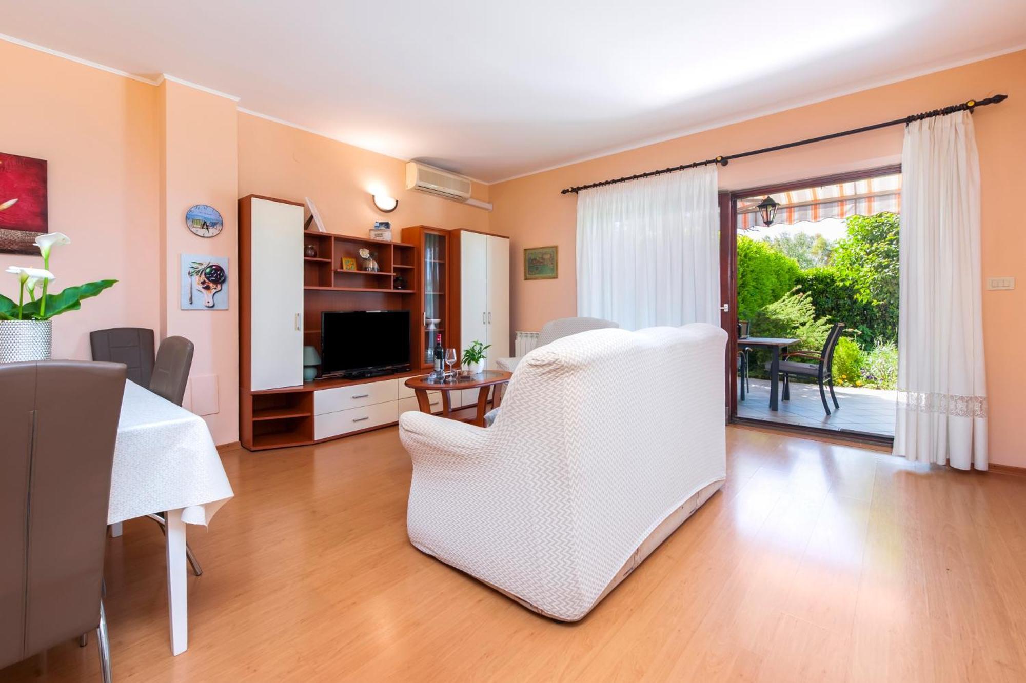 Olea Magica Apartments Ровинь Экстерьер фото