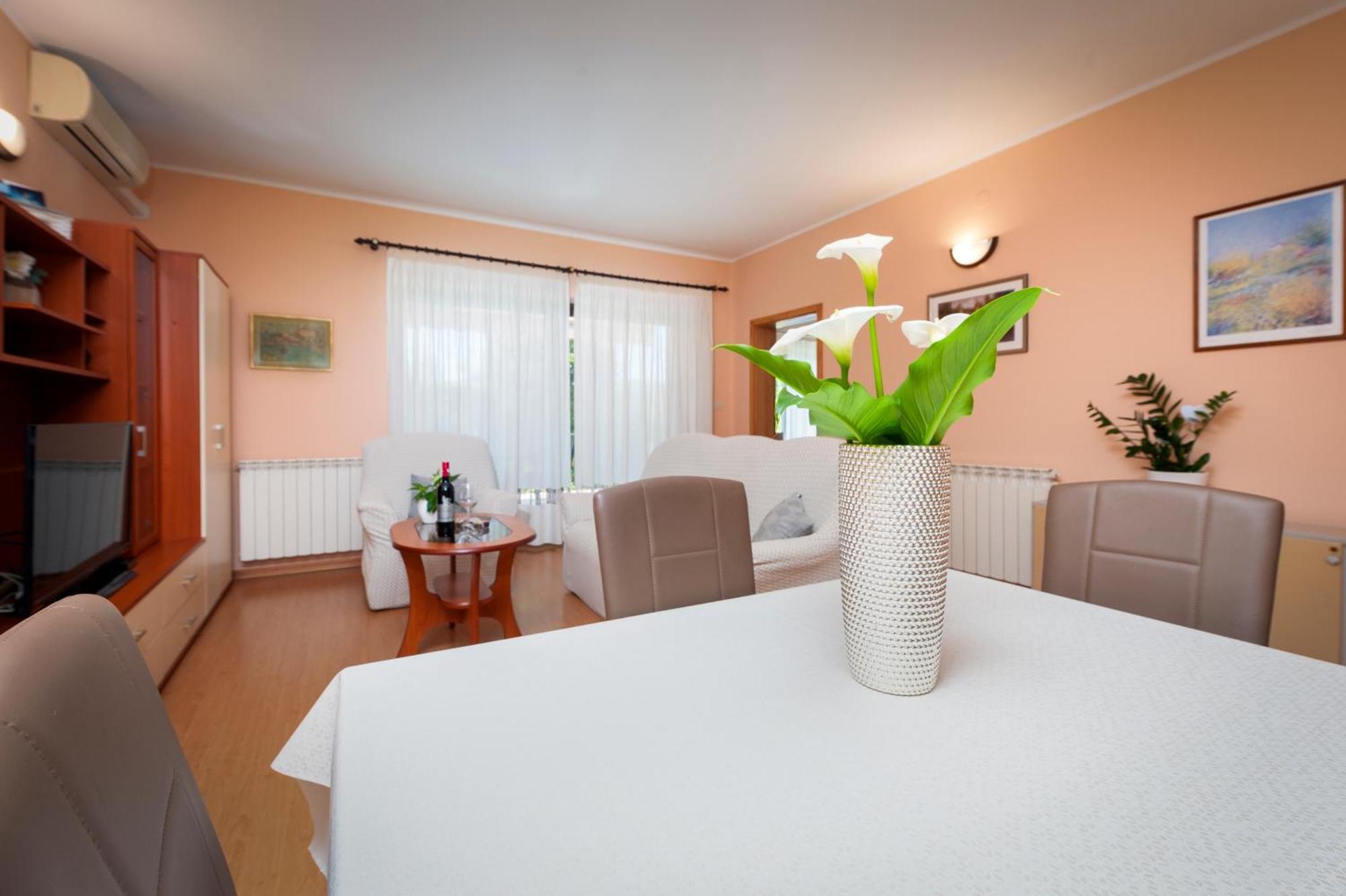 Olea Magica Apartments Ровинь Экстерьер фото